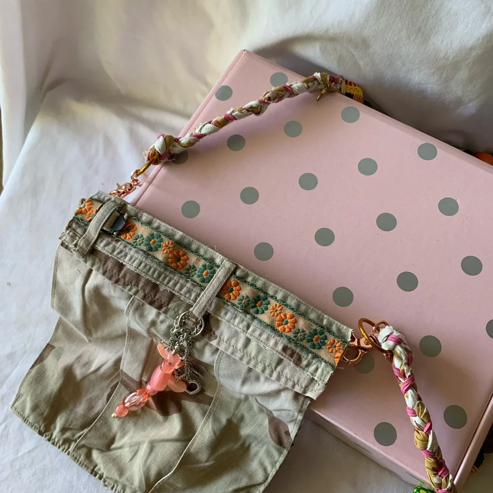 Upcycled Light Camouflage Crossbody with a Fabulous Strap. - Picture 6 of 7